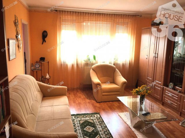 Eladó téglalakás, Kecskeméten 43.9 M Ft, 2 szobás