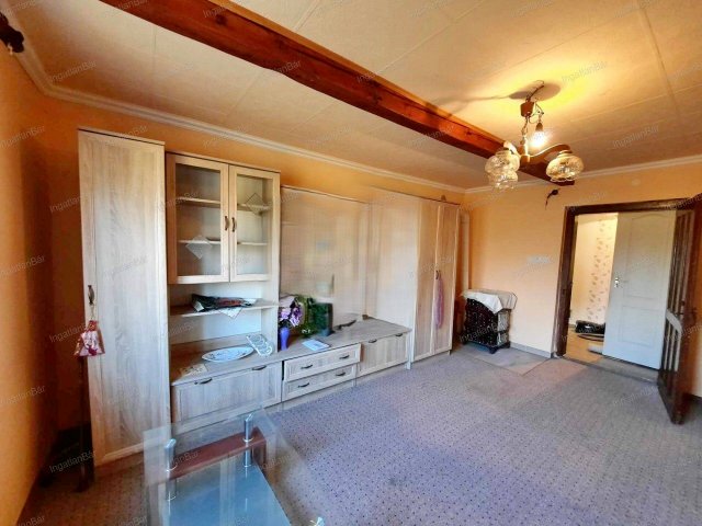 Eladó családi ház, Debrecenben 31 M Ft, 2 szobás