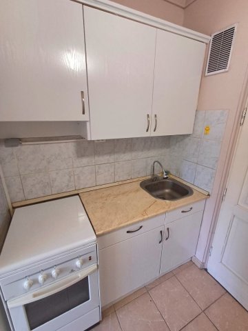 Eladó panellakás, Debrecenben 28.5 M Ft, 1 szobás