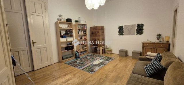 Eladó téglalakás, Budapesten, VII. kerületben 79 M Ft, 2 szobás