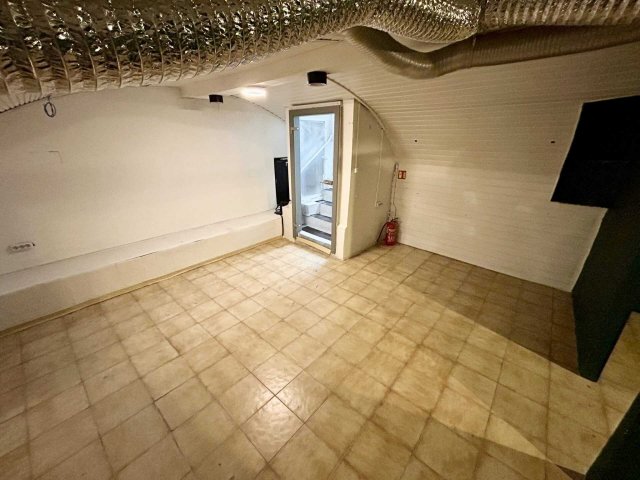 Kiadó üzlethelyiség, VII. kerületben, Bethlen Gábor utcában