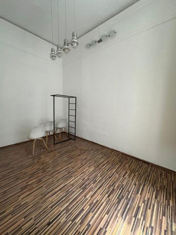 Kiadó téglalakás, albérlet, Budapesten, V. kerületben, 6 szobás
