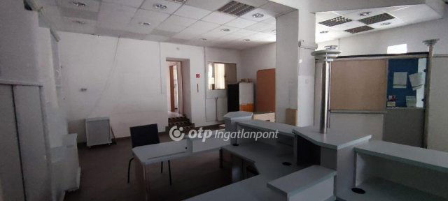 Eladó üzlethelyiség, Budakeszin 99 M Ft, 1 szobás
