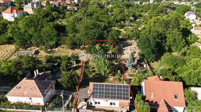 Eladó családi ház, Pécsett 44.9 M Ft, 4 szobás