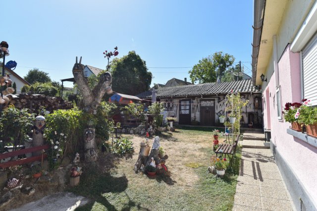 Eladó családi ház, Nagyvázsonyon 49.9 M Ft, 1 szobás