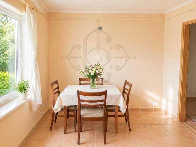 Eladó családi ház, Előszálláson 23 M Ft, 2 szobás