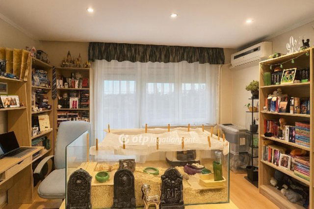 Eladó téglalakás, Egerben 54.9 M Ft, 3 szobás