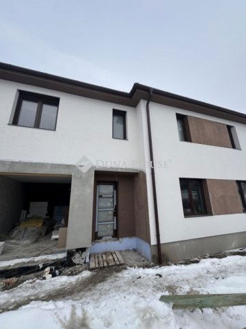 Eladó ikerház, Vecsésen 124.99 M Ft, 4 szobás