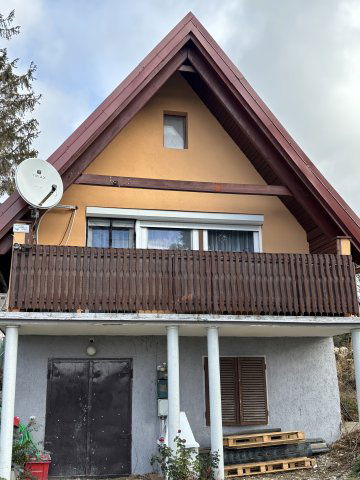 Eladó családi ház, Tatán 45 M Ft, 2 szobás