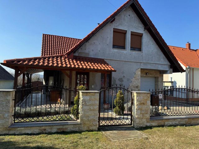 Eladó családi ház, Zalaszentlászlón 84.9 M Ft, 5 szobás