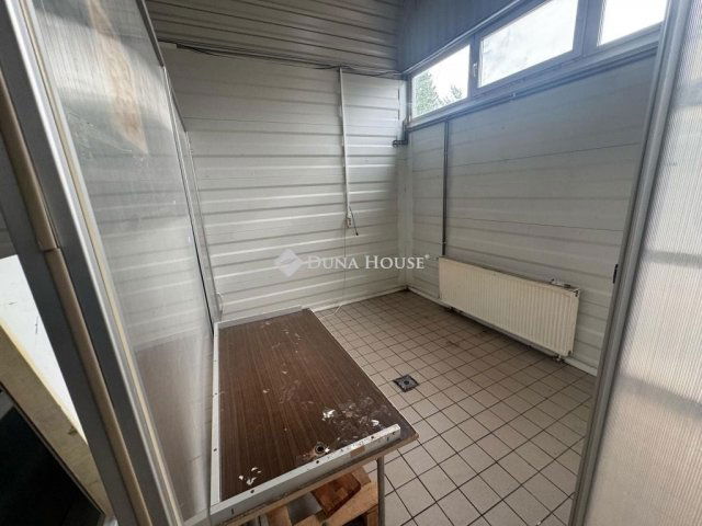 Eladó ipari ingatlan, Törökbálinton 312 M Ft