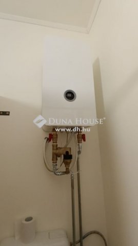 Eladó családi ház, Bátaszéken 53.9 M Ft, 4 szobás