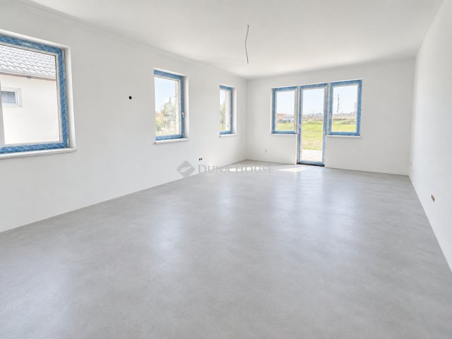 Eladó családi ház, Dunavarsányban 125 M Ft, 5 szobás