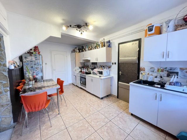 Eladó családi ház, Budapesten, XVIII. kerületben 89.9 M Ft