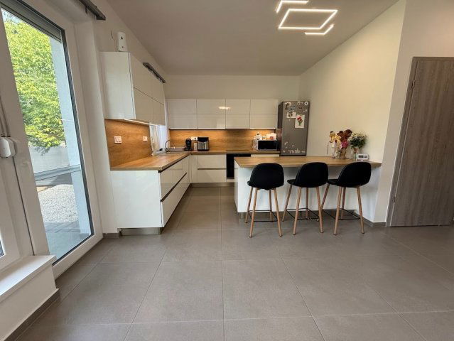 Eladó családi ház, Ballószögön 88.9 M Ft, 4+1 szobás