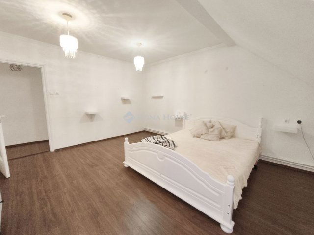 Eladó családi ház, Adonyban 100 M Ft, 4 szobás