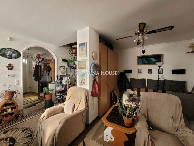 Eladó téglalakás, Üllőn 79 M Ft, 3 szobás