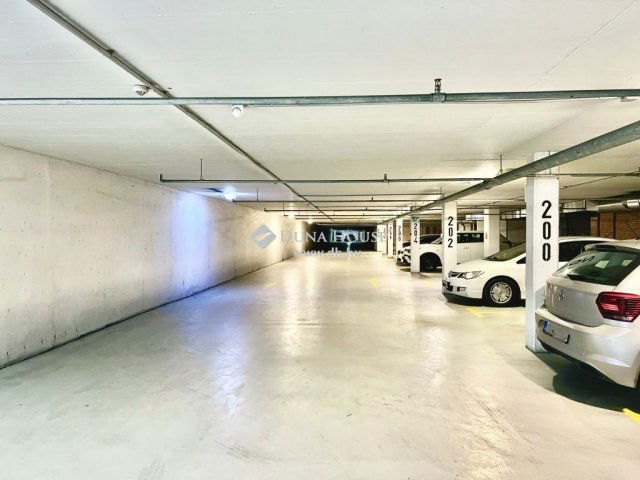 Kiadó garázs, Budapesten, XI. kerületben 32 E Ft / hó