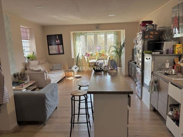 Eladó ikerház, Budaörsön 155.9 M Ft, 5 szobás