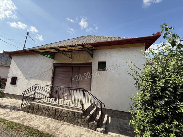 Eladó családi ház, Püspökladányban 32.5 M Ft, 2+1 szobás