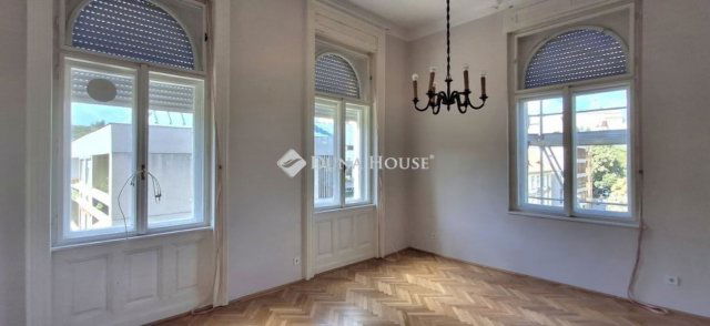 Eladó téglalakás, Budapesten, I. kerületben 82.9 M Ft, 1 szobás