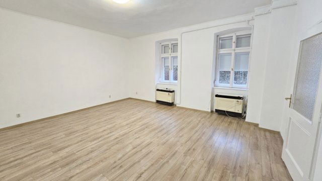 Kiadó téglalakás, albérlet, Miskolcon 130 E Ft / hó, 1 szobás