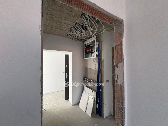 Eladó téglalakás, Balatonakarattyán 74.9 M Ft, 2 szobás