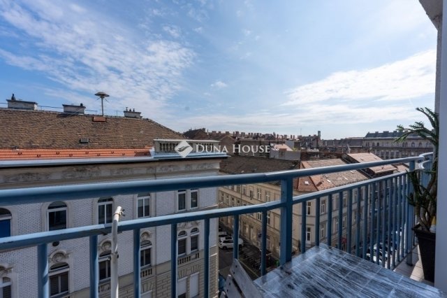 Eladó téglalakás, Budapesten, VII. kerületben 125 M Ft, 3 szobás