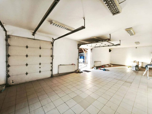 Eladó üzlethelyiség, Mendén 179.9 M Ft, 2 szobás