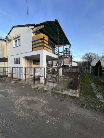 Eladó nyaraló, Szegeden 17.9 M Ft, 1 szobás