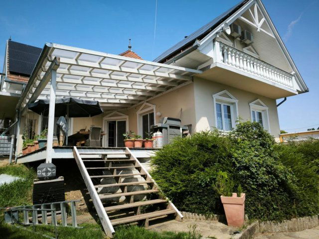 Eladó családi ház, Alsópáhokon 146.5 M Ft, 5+2 szobás