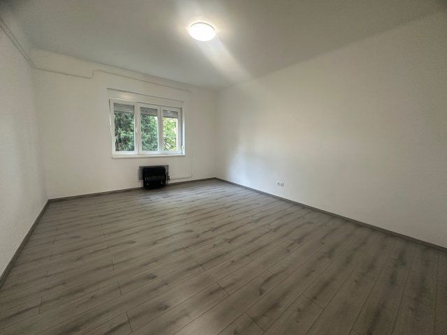 Eladó téglalakás, Budapesten, IV. kerületben 61.9 M Ft, 1 szobás