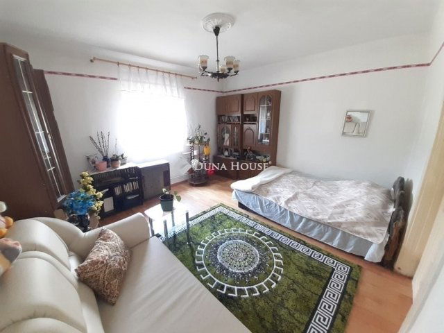 Eladó családi ház, Monoron 64 M Ft, 2 szobás