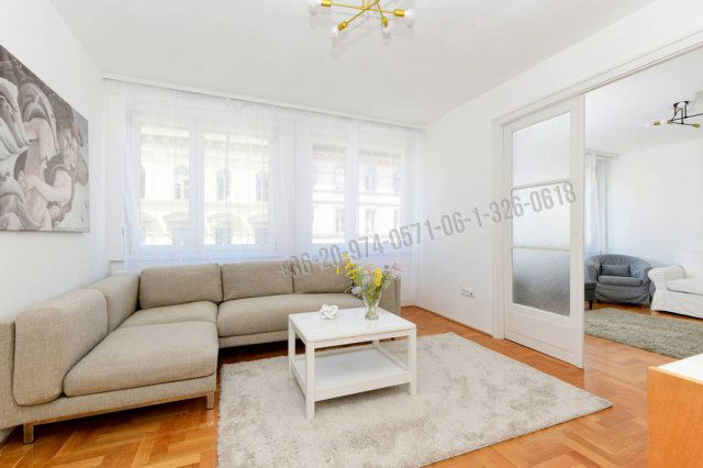 Kiadó téglalakás, albérlet, Budapesten, V. kerületben, 3 szobás