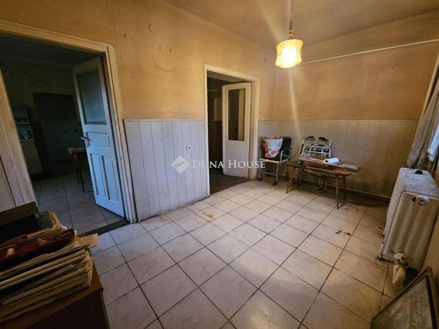 Eladó családi ház, Gárdonyban 31.99 M Ft, 2 szobás