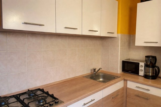 Eladó panellakás, Pécsett 52.99 M Ft, 2 szobás