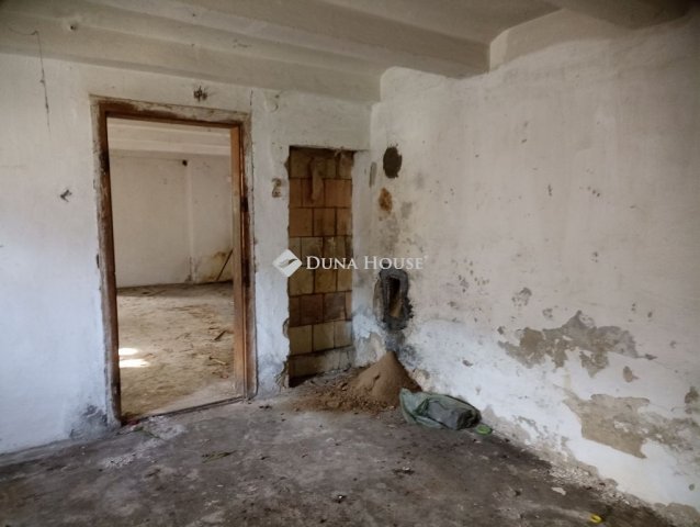 Eladó családi ház, Zalaegerszegen 60 M Ft, 5 szobás