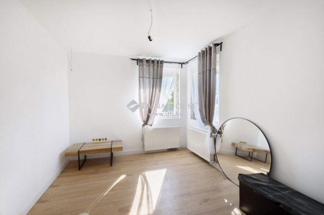 Eladó ikerház, Pécelen 129 M Ft, 6 szobás / költözzbe.hu