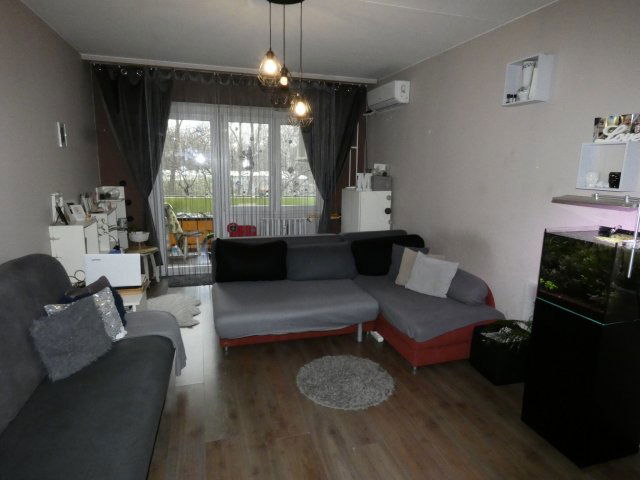 Eladó panellakás, Szegeden 51.9 M Ft, 2 szobás