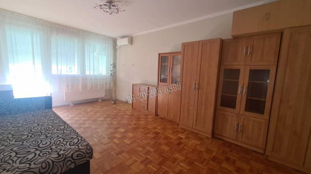 Eladó panellakás, Dunaújvárosban 29.9 M Ft, 2 szobás