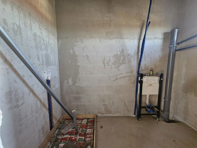 Eladó téglalakás, Pápán 37.445 M Ft, 1+1 szobás