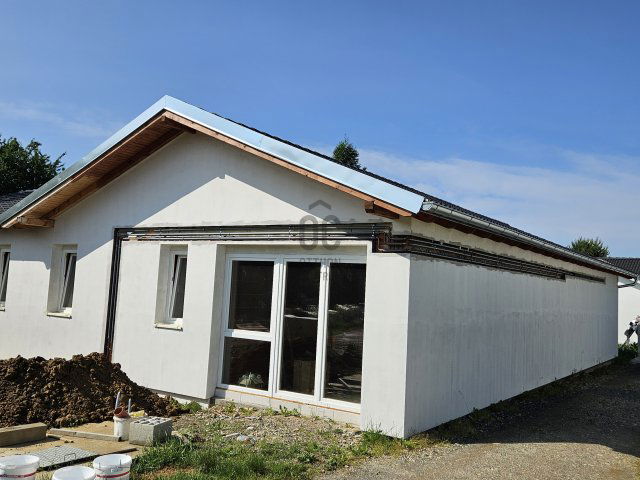 Eladó családi ház, Kőszegen 70.4 M Ft, 4 szobás