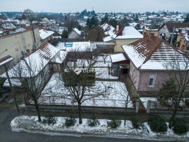 Eladó családi ház, Dunakeszin 125 M Ft, 4 szobás