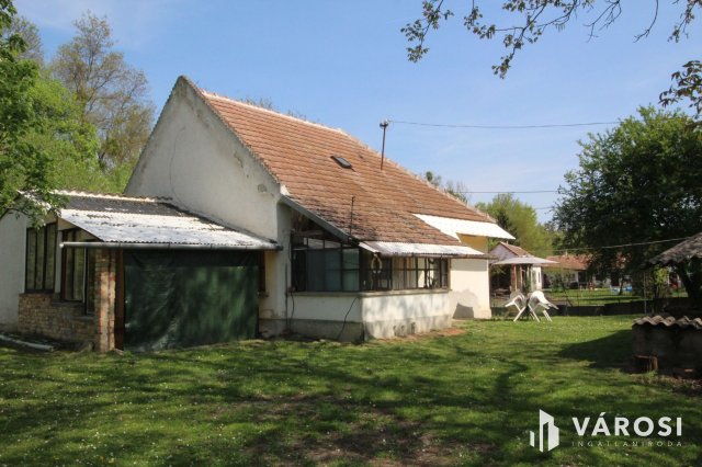 Eladó családi ház, Csánigon 21.9 M Ft, 2 szobás