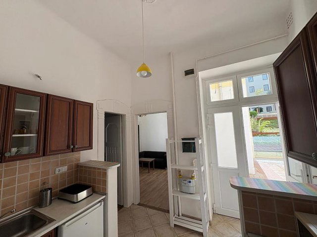 Eladó téglalakás, Budapesten, VI. kerületben, Dessewffy utcában