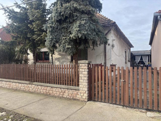 Eladó családi ház, Nyúlon 59 M Ft, 3+1 szobás