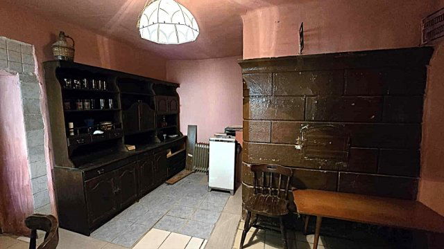 Eladó családi ház, Nicken 17 M Ft, 4 szobás