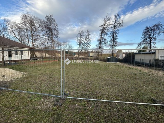 Eladó ikerház, Herenden 58.9 M Ft, 3 szobás