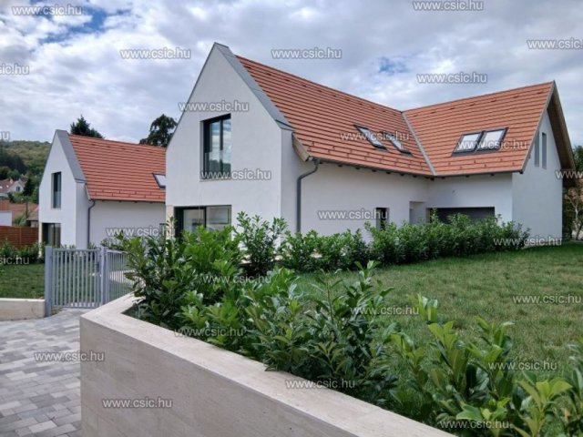 Eladó családi ház, Nagykovácsiban 255 M Ft, 6 szobás