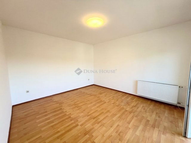 Eladó családi ház, Katafán 69.99 M Ft, 7 szobás
